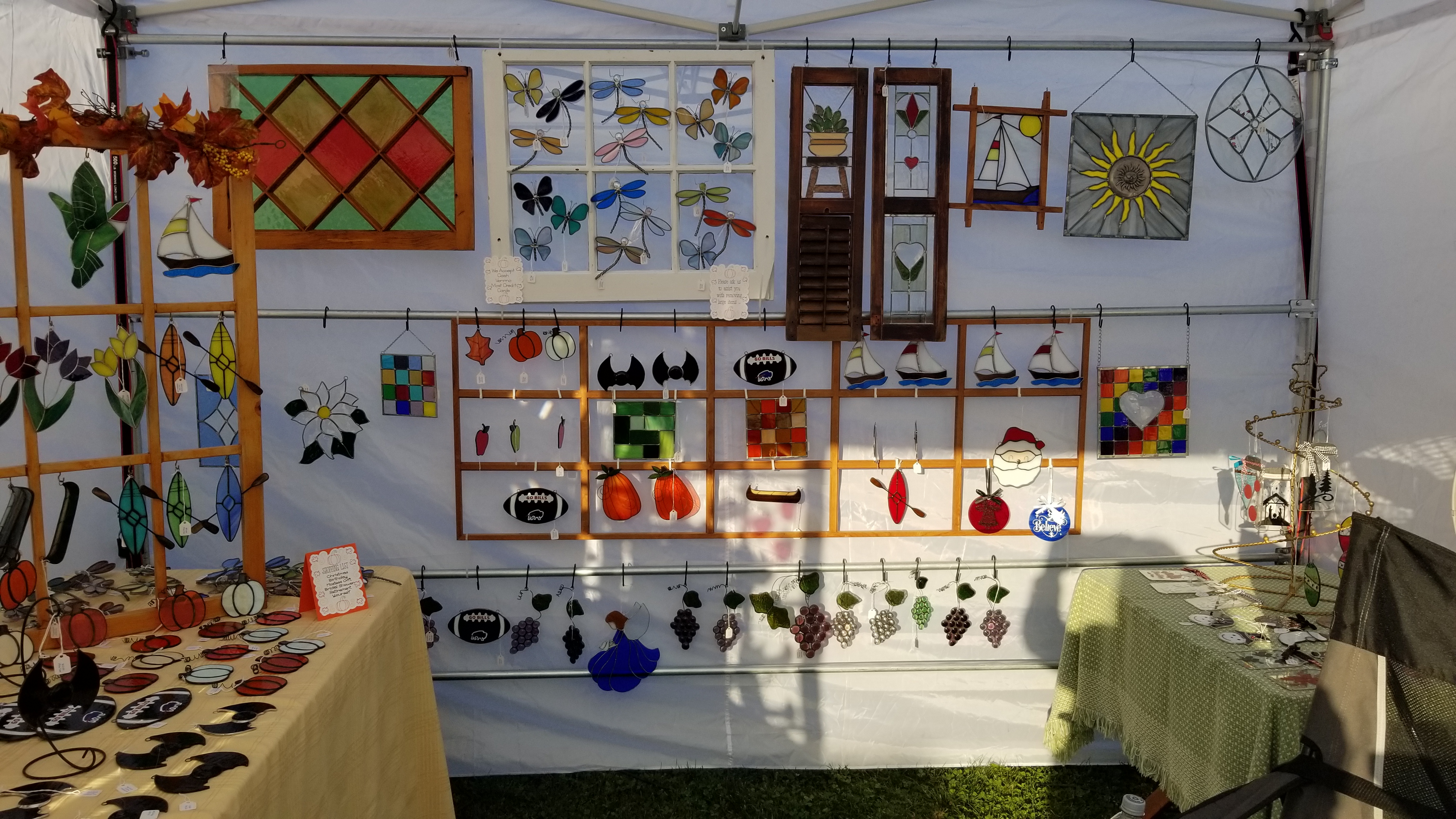 Mack-Brink Art Glass booth photo